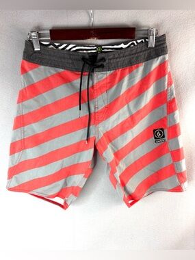 Volcom Stone 30 YS Men’s Coral and Gray Diagonal Stripe Skate n Surf Shorts